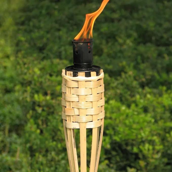 Lumière de jardin Torche en bambou avec porte-bougie en métal noir Pour la décoration extérieure Torche en bambou naturel Tiki 0