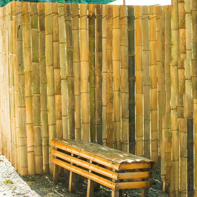 Écran à grille en bambou naturel Privé de l'environnement Clôture à grille en bambou Panneau à grille en rouleau pour la protection contre le vent du balcon 0