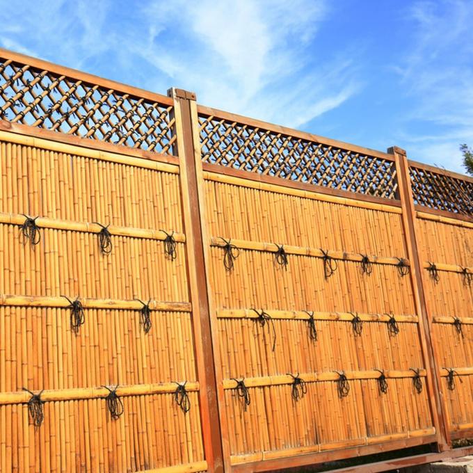 Écran à grille en bambou naturel Privé de l'environnement Clôture à grille en bambou Panneau à grille en rouleau pour la protection contre le vent du balcon 1