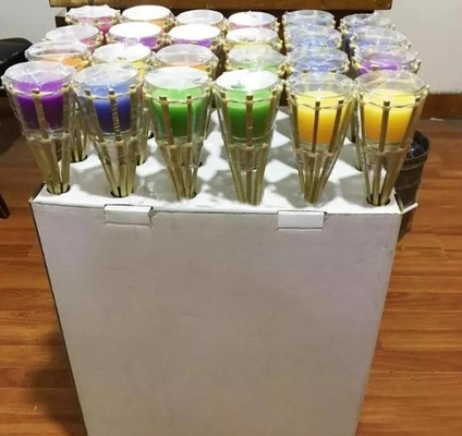 Torche en bambou naturelle de partie extérieure avec la boîte métallique rechargeable d'huile en métal de rechange