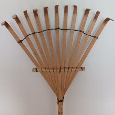 Herse inoxydable faite main de 11 de la dent 145cm de râteau en bambou râteaux de jardin