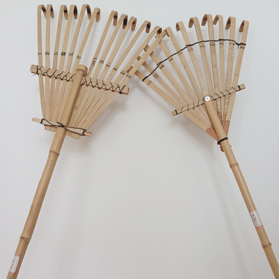 12 râteau en bambou de la dent 140cm fait main pour le râteau de pelouse de jardin de feuille de piscine
