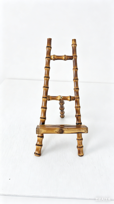 Vente en gros d'usine Support de téléphone et tablette en bambou naturel fait main, accessoire artisanal de bureau en bambou pour décoration de la maison et du bureau